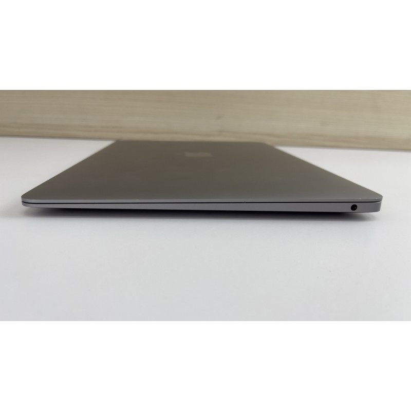 Air 2018 Space  i5 1.6ghz 8/256